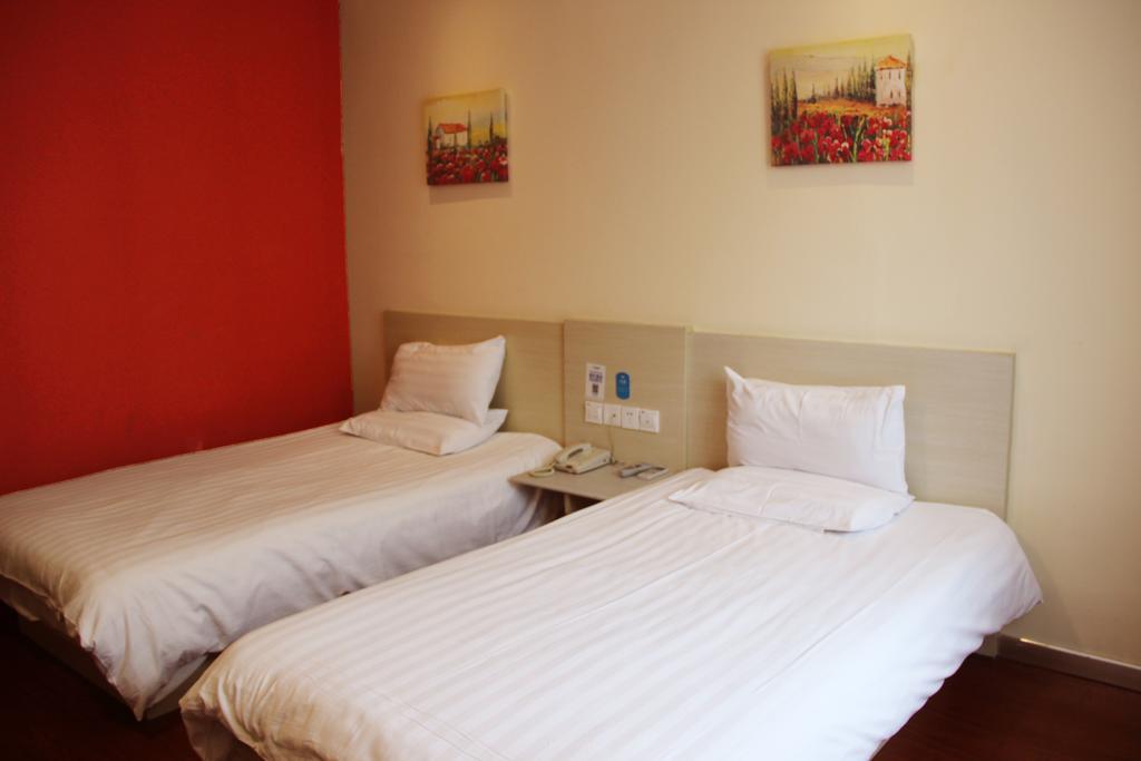 Hanting Express Beijing Guomao Номер фото